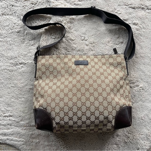 Gucci Handbags - Gucci Cream and Brown Messenger Bag with Signature GG Pattern